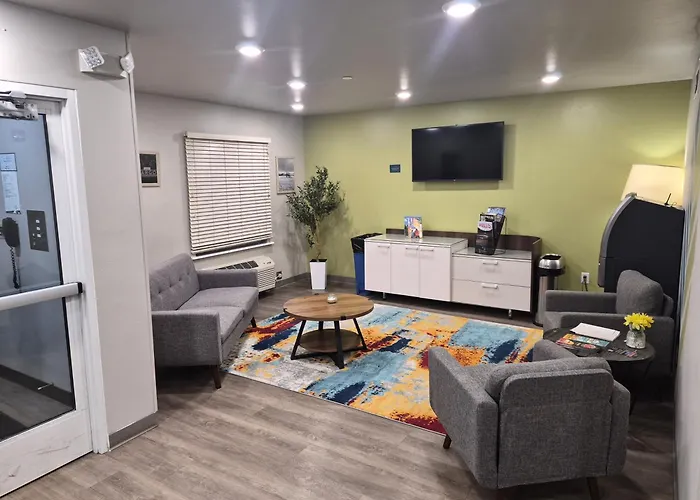 Woodspring Suites Fargo North Near Ndsu